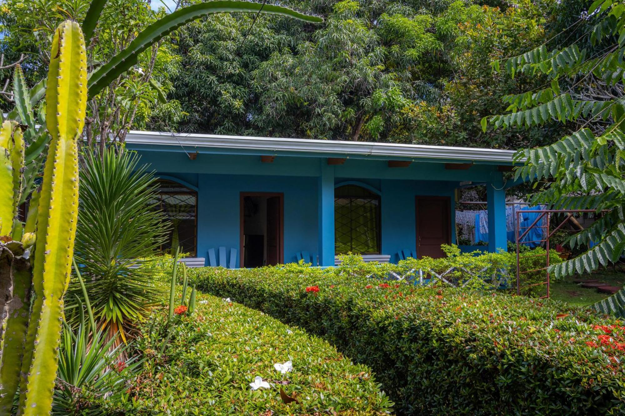 Hotel Marielos Tamarindo Exterior foto