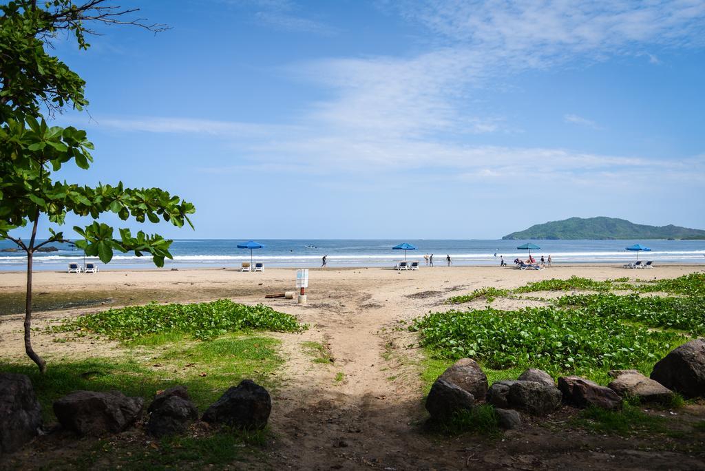 Hotel Marielos Tamarindo Exterior foto